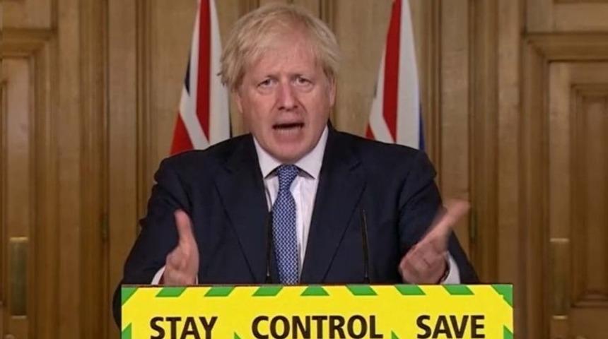 İngiltere Başbakanı Johnson, koronavir&uuml;s &ouml;nlemlerini gevşetme kararının ertelendiğini a&ccedil;ıkladı