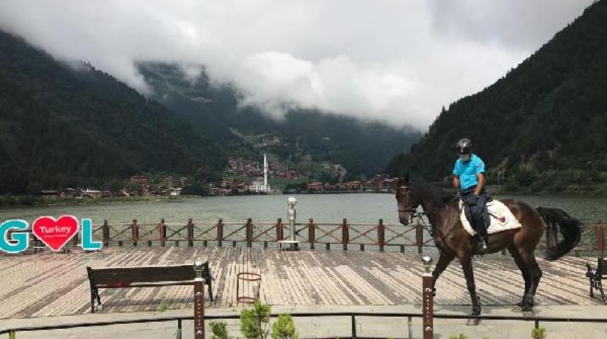 Uzungöl'de atlı jandarma timleri görevde