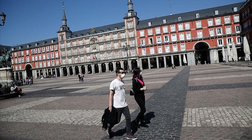 İspanya'da koronavirüs vakaları artmaya devam ediyor