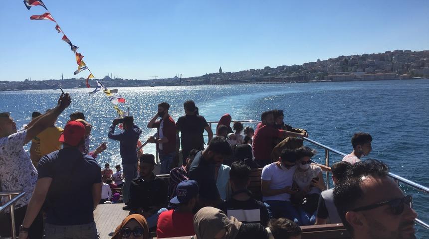 İstanbul'da ücretsiz vapur izdihamı!