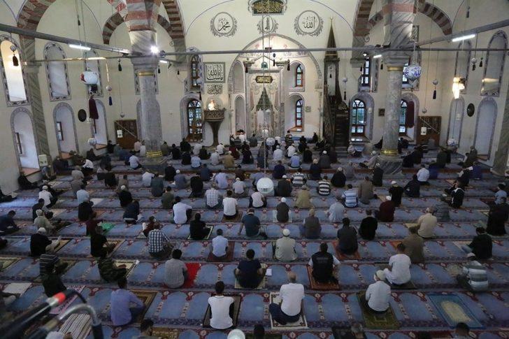 Kütahya’da ’Mesafeli’ bayramlaşma G3