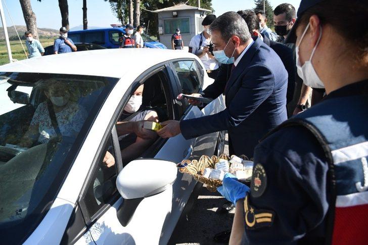 Vali Şıldak’tan en tatlı denetim G1