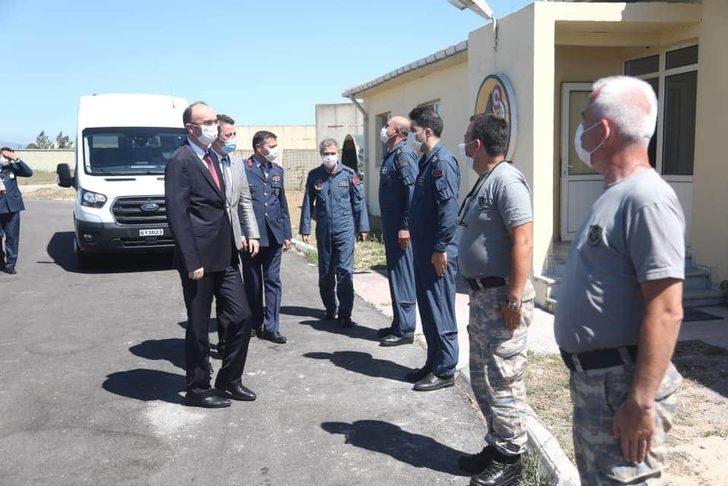 Protokolden güvenlik güçlerine bayram ziyareti G2
