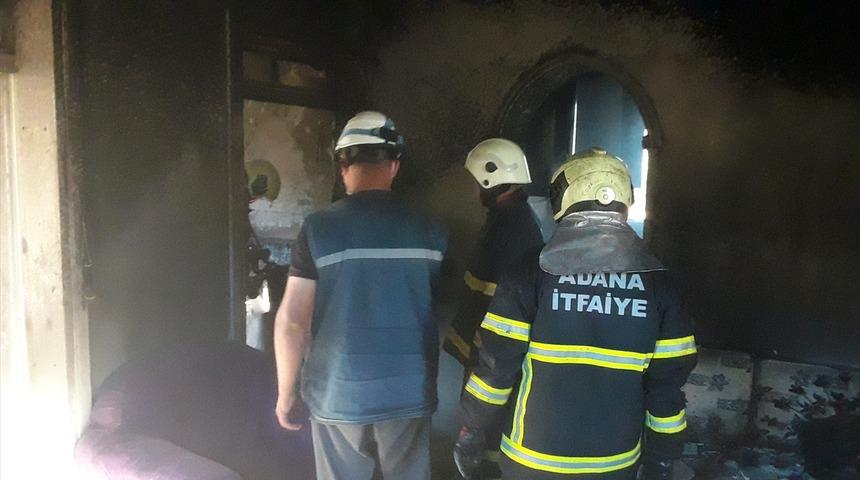 Klima bomba gibi patladı! Ev kullanılamaz hale geldi