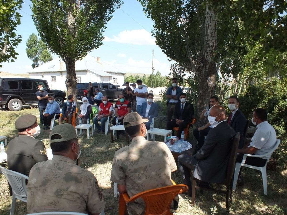 Kaymakam Yal&ccedil;ın&rsquo;dan şehit ailesine bayram ziyareti