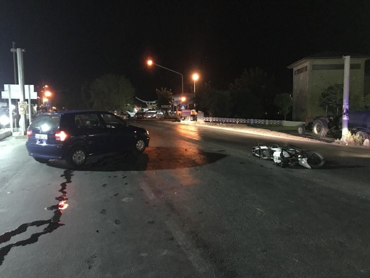 Kuşadası&rsquo;nda motosiklet kazası; 1 yaralı