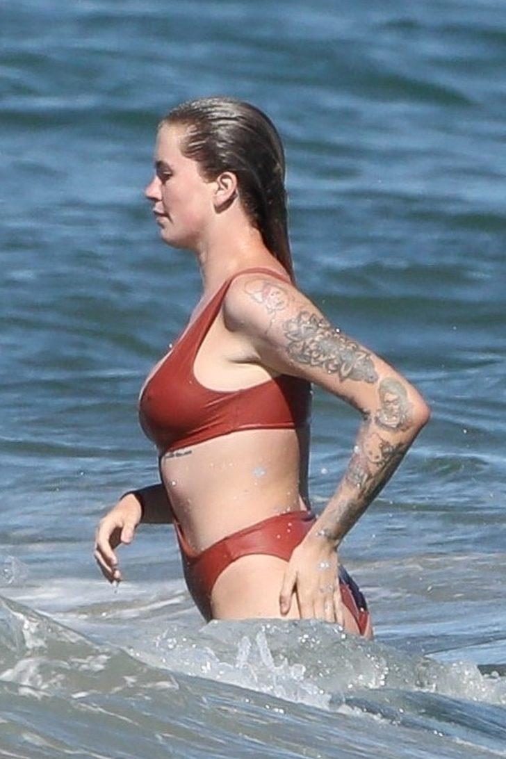 Ireland Baldwin'in plaj şıklığı dikkat çekti  G2