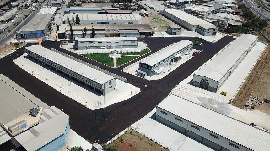 Mersin’deki mobilyacılar sitesinde asfalt çalışmaları tamamlandı