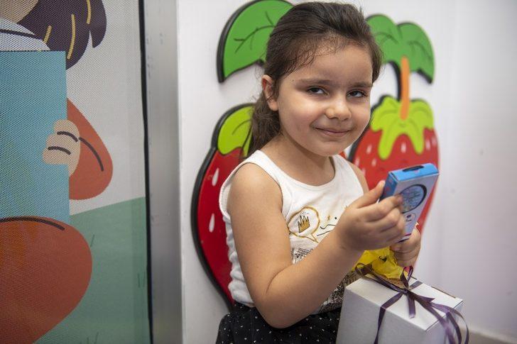 Mersin’de kreş çocuklarına bayram hediyesi G3