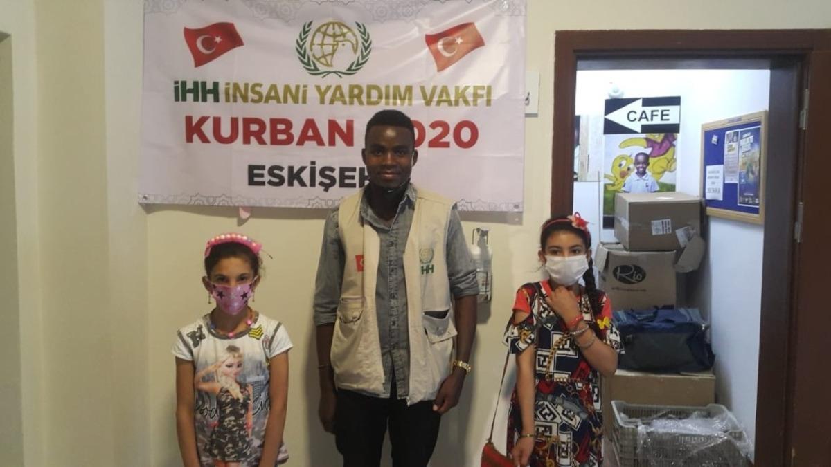 Eskişehir İHH emanetleri ihtiya&ccedil; sahiplerine ulaştı