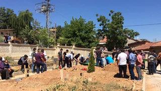 Bilecik'te gölette boğulan anne ve kızı toprağa verildi