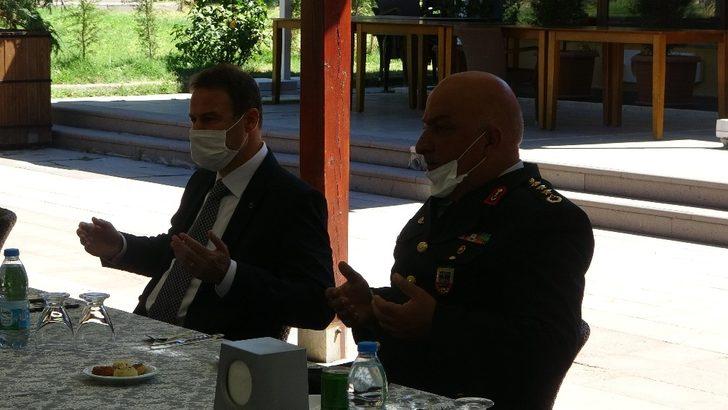 Uşak protokolü bayramlaştı G4