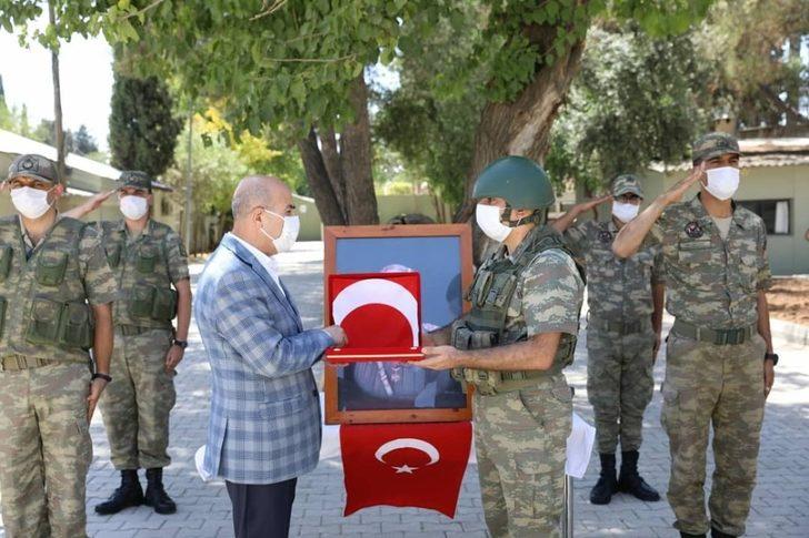 Mardin Valisi Demirtaş’tan sınırdaki Mehmetçiğe bayram ziyareti G3