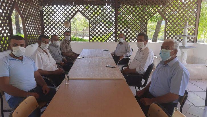 Arguvan Belediye Başkanı Kızıldaş, vatandaşların bayramını kutladı G4