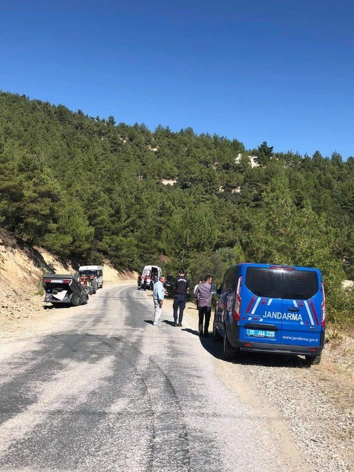 Birlikte gezmeye giden aileler kaza geçirdi: 4 yaralı G3