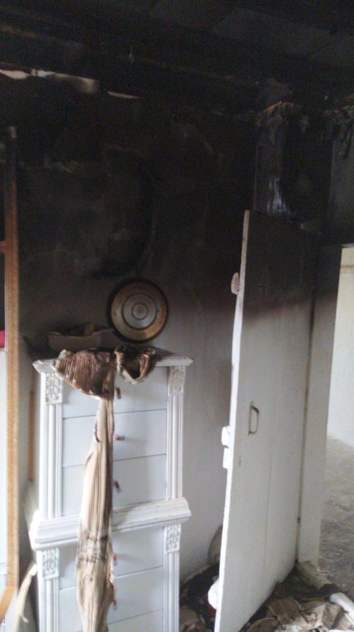 Ocakta unutulan yemek yangın çıkardı G3