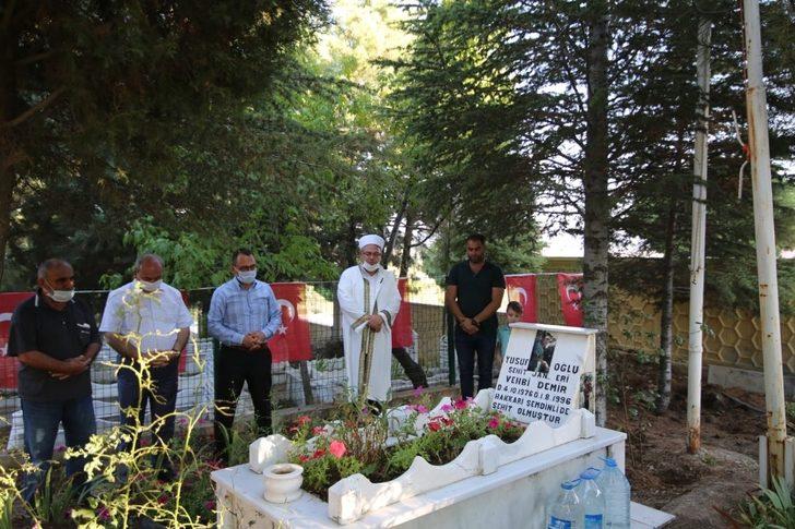 Başkan Arpacı, 1 Ağustos şehitlerine mezar başlarında dua etti G2