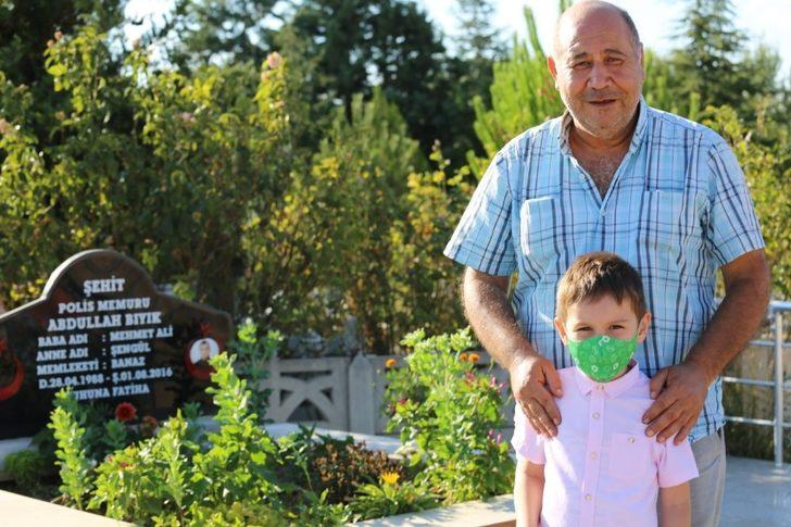 Başkan Arpacı, 1 Ağustos şehitlerine mezar başlarında dua etti G3