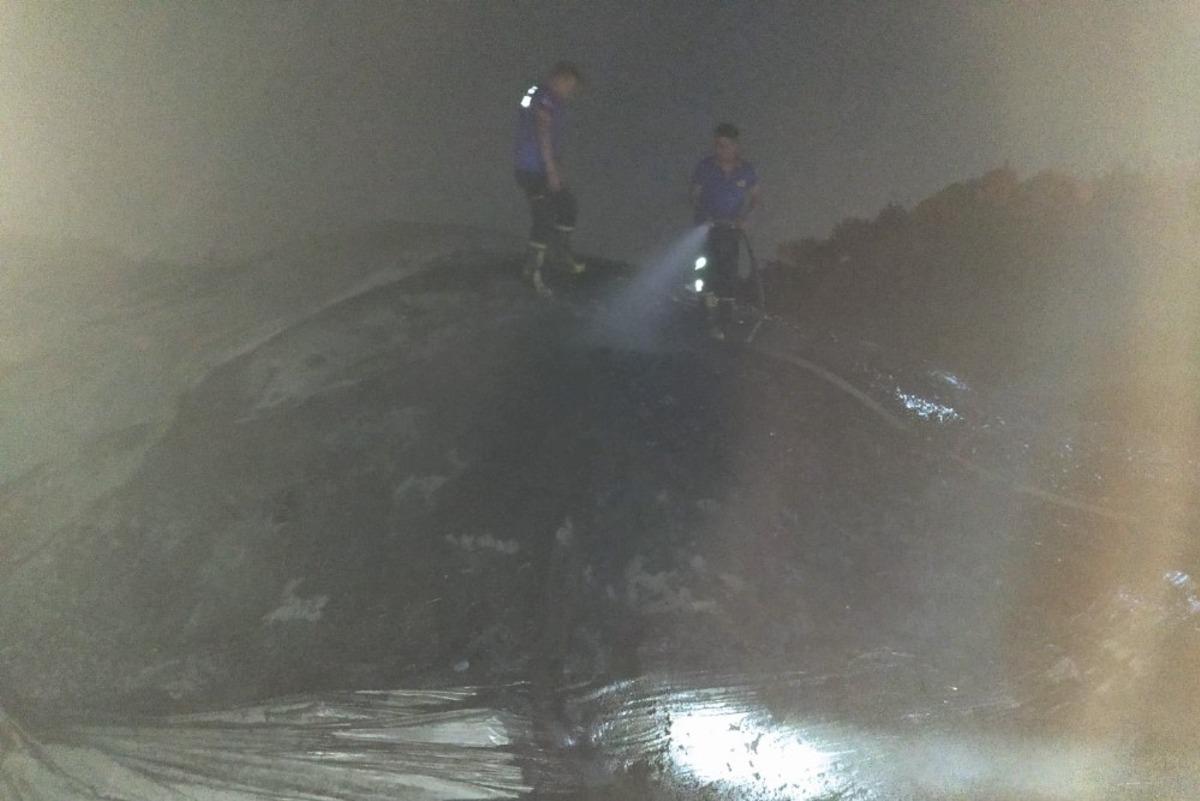 Adana&rsquo;da k&ouml;m&uuml;r deposunda yangın