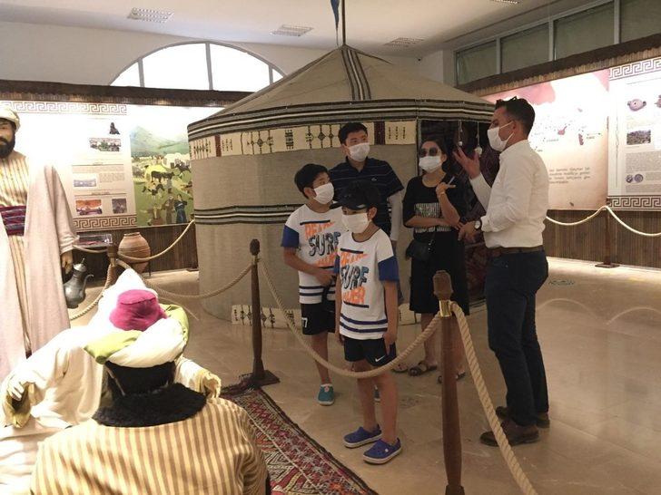 Koreli aileye Yaşayan Şehir Müzesi İngilizce anlatıldı G2