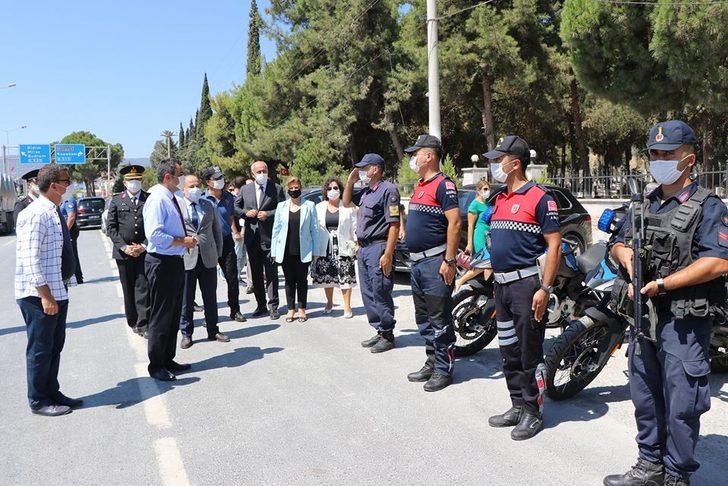 Yavuz güvenlik güçleri ile bayramlaştı G2