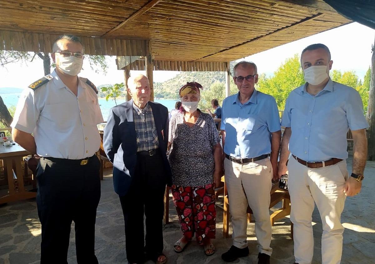 &Ccedil;eşme protokol&uuml;nden şehit yakını ve gazilere bayram ziyareti