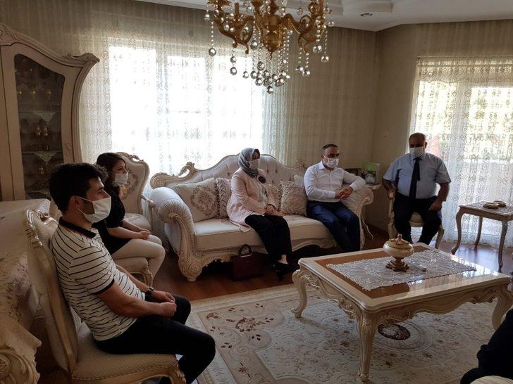 Vali Soytürk’ten şehit ailelerini anlamlı ziyaret G3