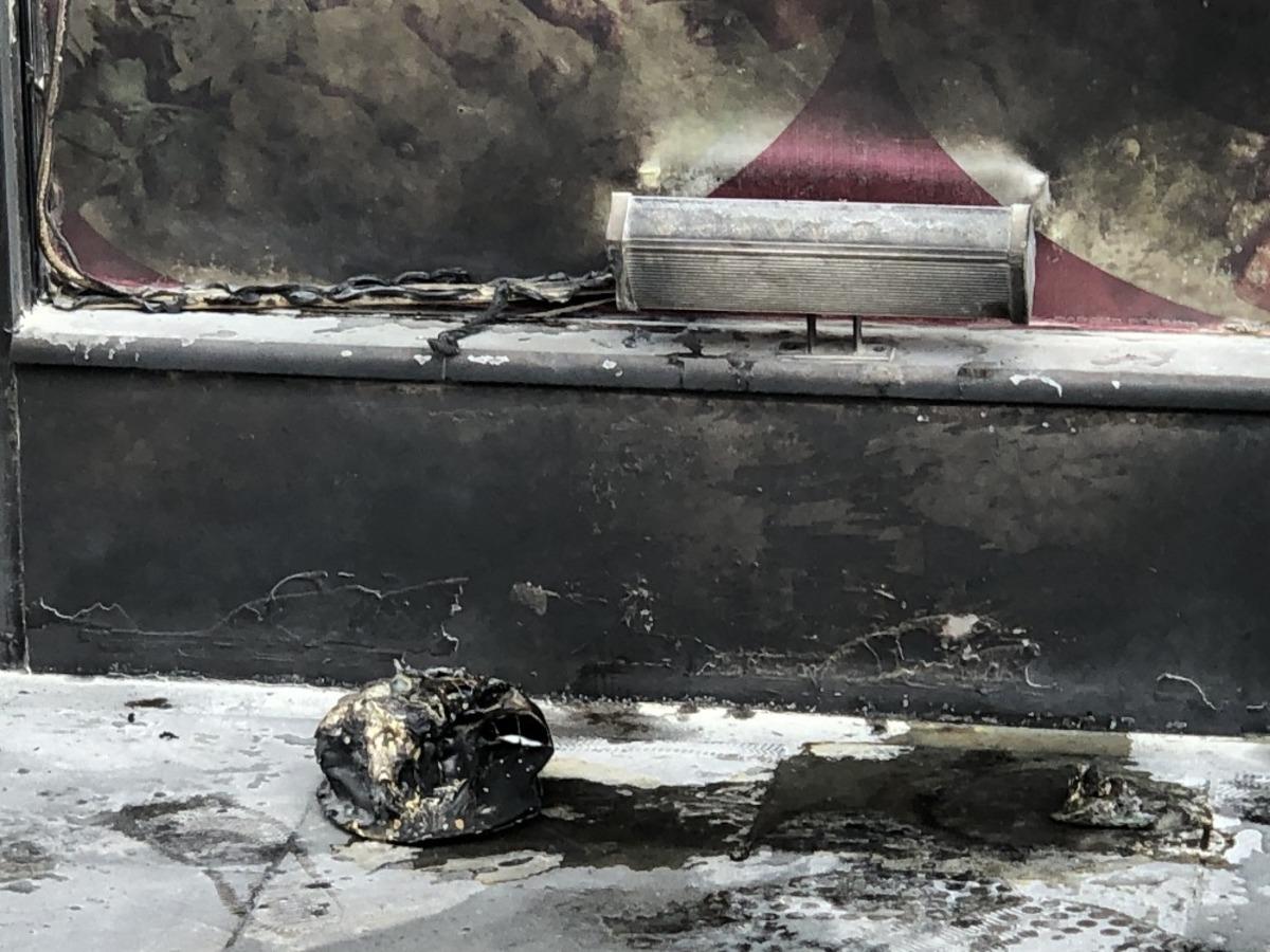 Kars&rsquo;ta bir iş yeri kundaklandı