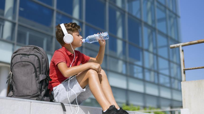 Pet şişenin altındaki numaralar ne anlama geliyor? Su şişesinin altındaki rakamların anlamları hayat kurtarıyor!