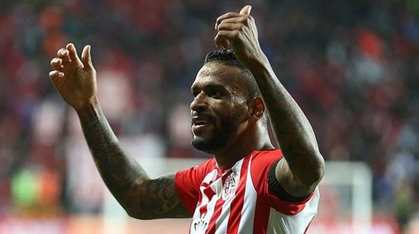 Antalyaspor'un en istikrarlısı Amilton Minervino