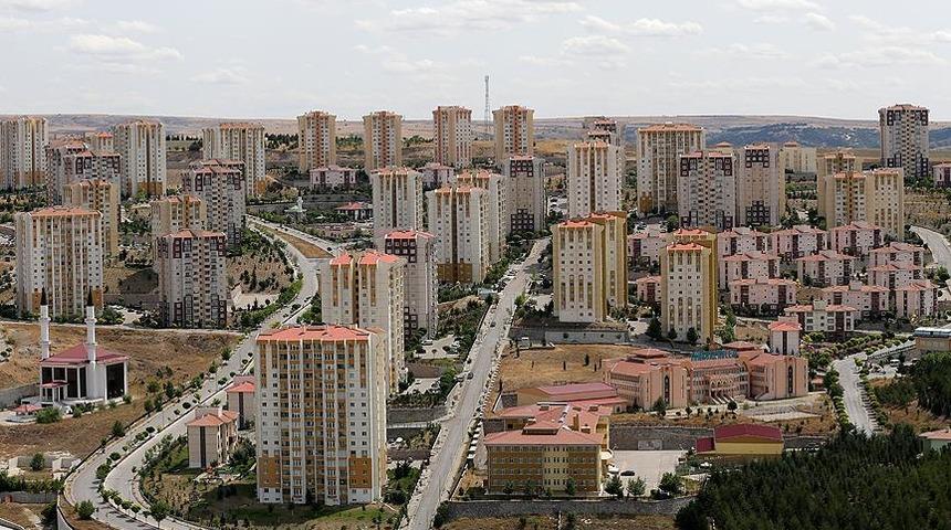 Oturduğu eve sahip olanların oranı düştü