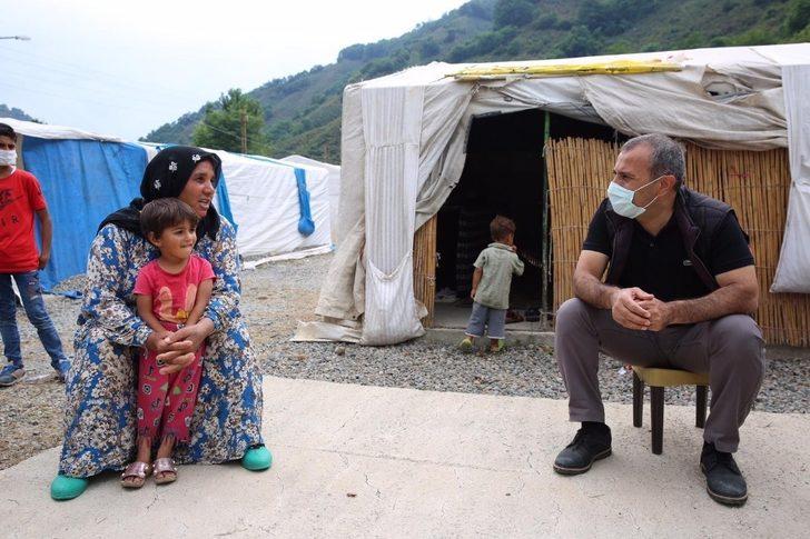 Vali Sonel, mevsimlik fındık işçilerini ziyaret etti G5