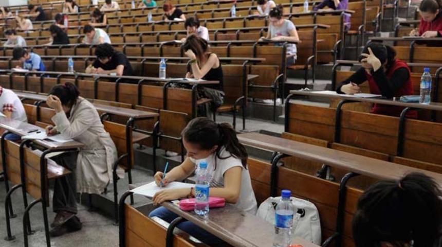 Tekstil mühendisliğini seçen öğrencilere asgari ücret tutarında burs verilecek