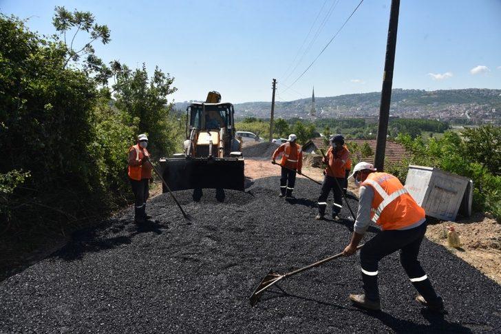 İzmit Belediyesinden Karadenizliler Mahallesi’ne yeni asfalt yol G1