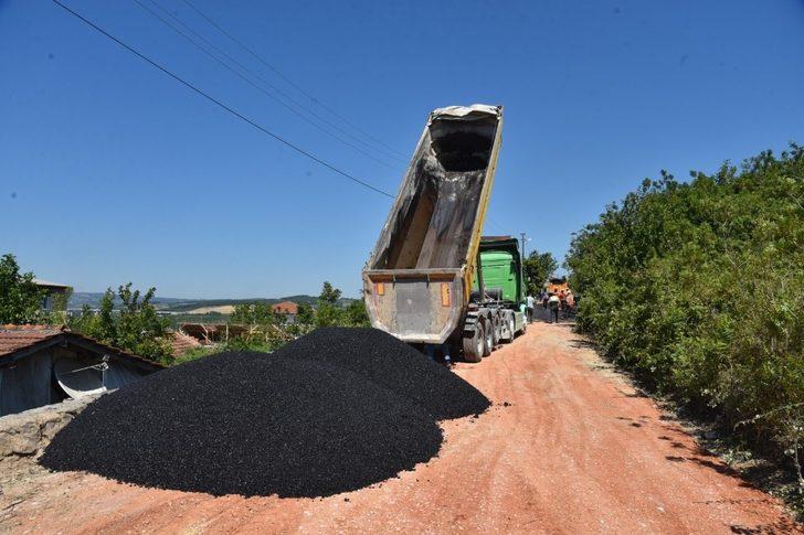 İzmit Belediyesinden Karadenizliler Mahallesi’ne yeni asfalt yol G2