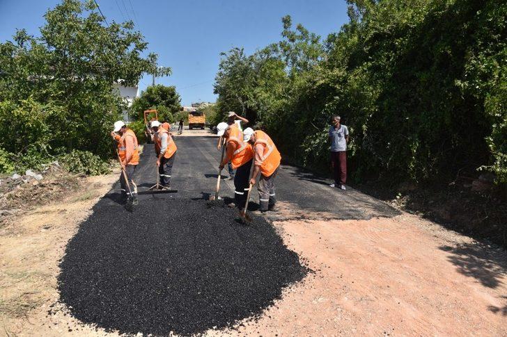 İzmit Belediyesinden Karadenizliler Mahallesi’ne yeni asfalt yol G3