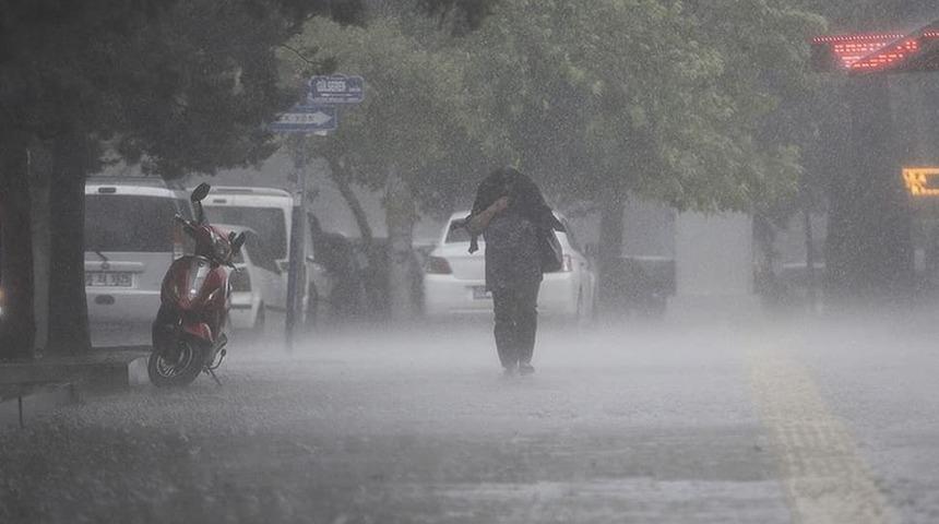 Meteoroloji bölgeleri sıraladı! Birçok ile gök gürültülü sağanak uyarısı