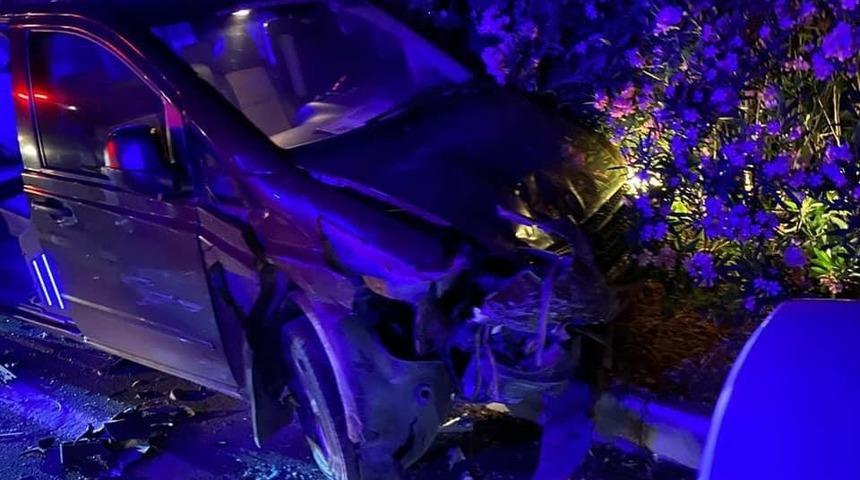 S&ouml;ke&rsquo;deki kazada ara&ccedil;lar hurdaya d&ouml;nd&uuml;: 4 yaralı