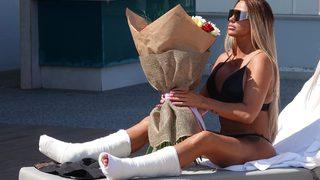 Katie Price tatilde kaza geçirdi