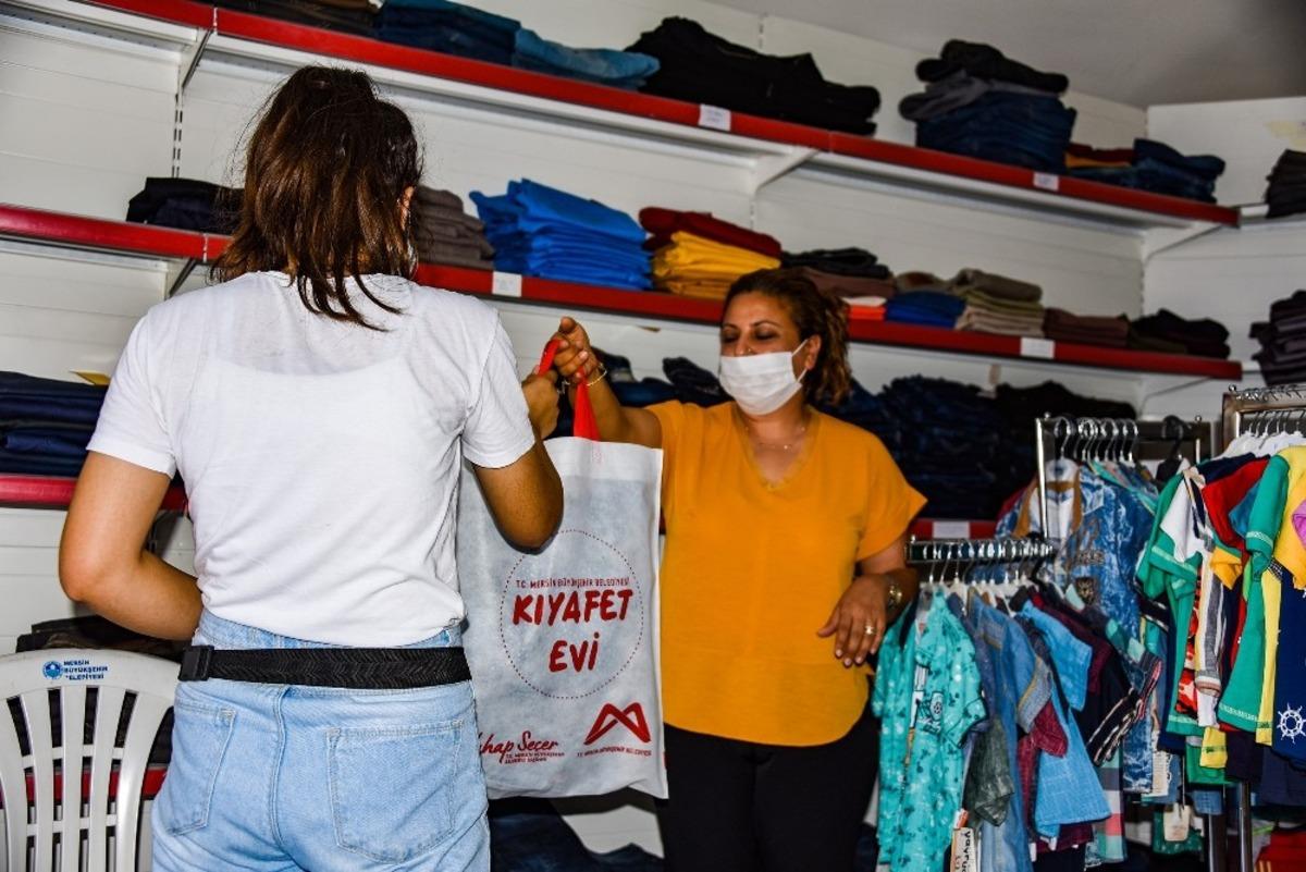 Mersin&rsquo;de &rsquo;kıyafet evi&rsquo; uygulaması