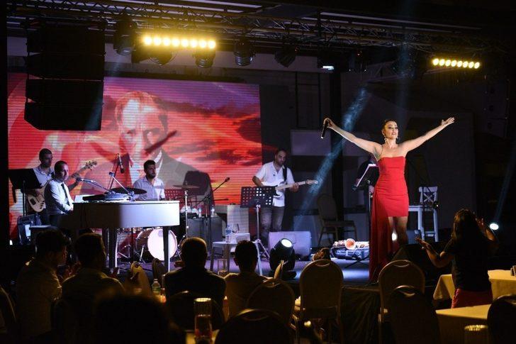 Banu Karaca Bodrum’u coşturdu G4