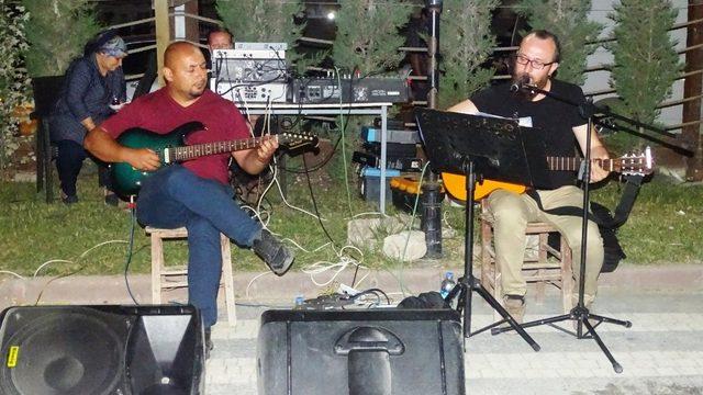 Hisarcık Gençlik Parkı’nda müzik ziyafeti