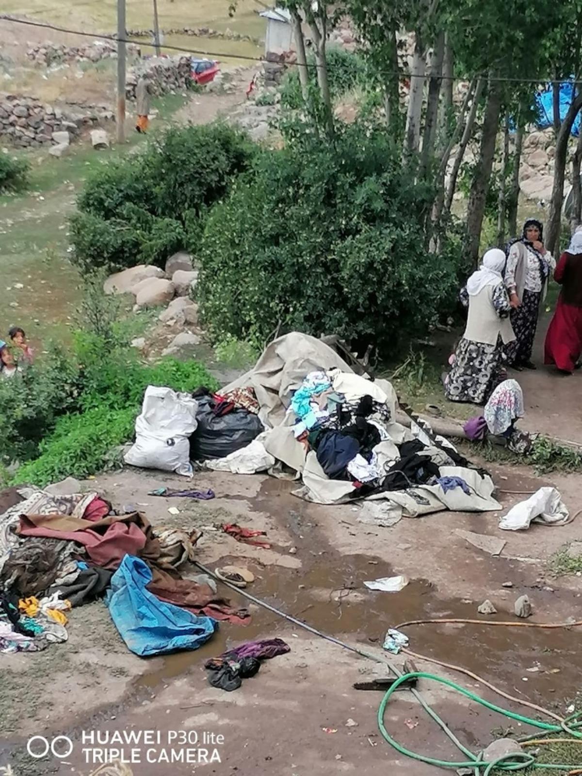 Tekman&rsquo;da evde &ccedil;ıkan yangın korkuttu