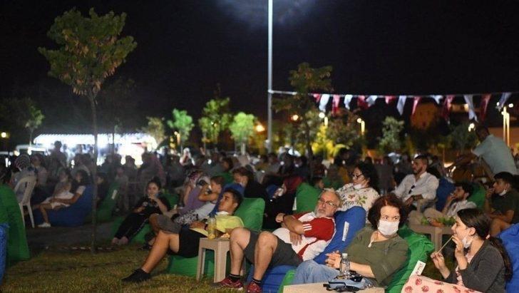 Kartepe’de açık havada sinema keyfi yaşandı G3