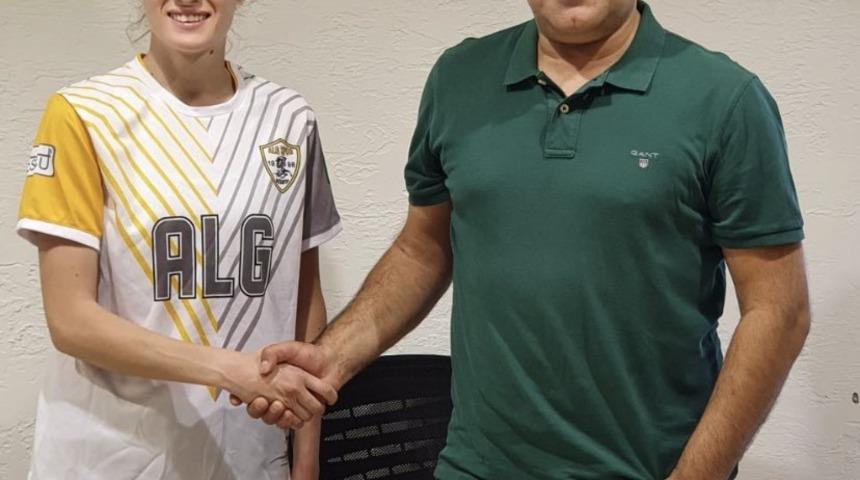 Ebru Top&ccedil;u yuvada kaldı