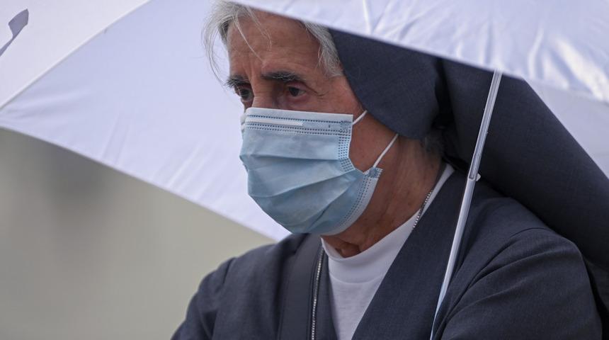 "Koronavir&uuml;s d&uuml;nyaya İtalya&rsquo;dan yayıldı"