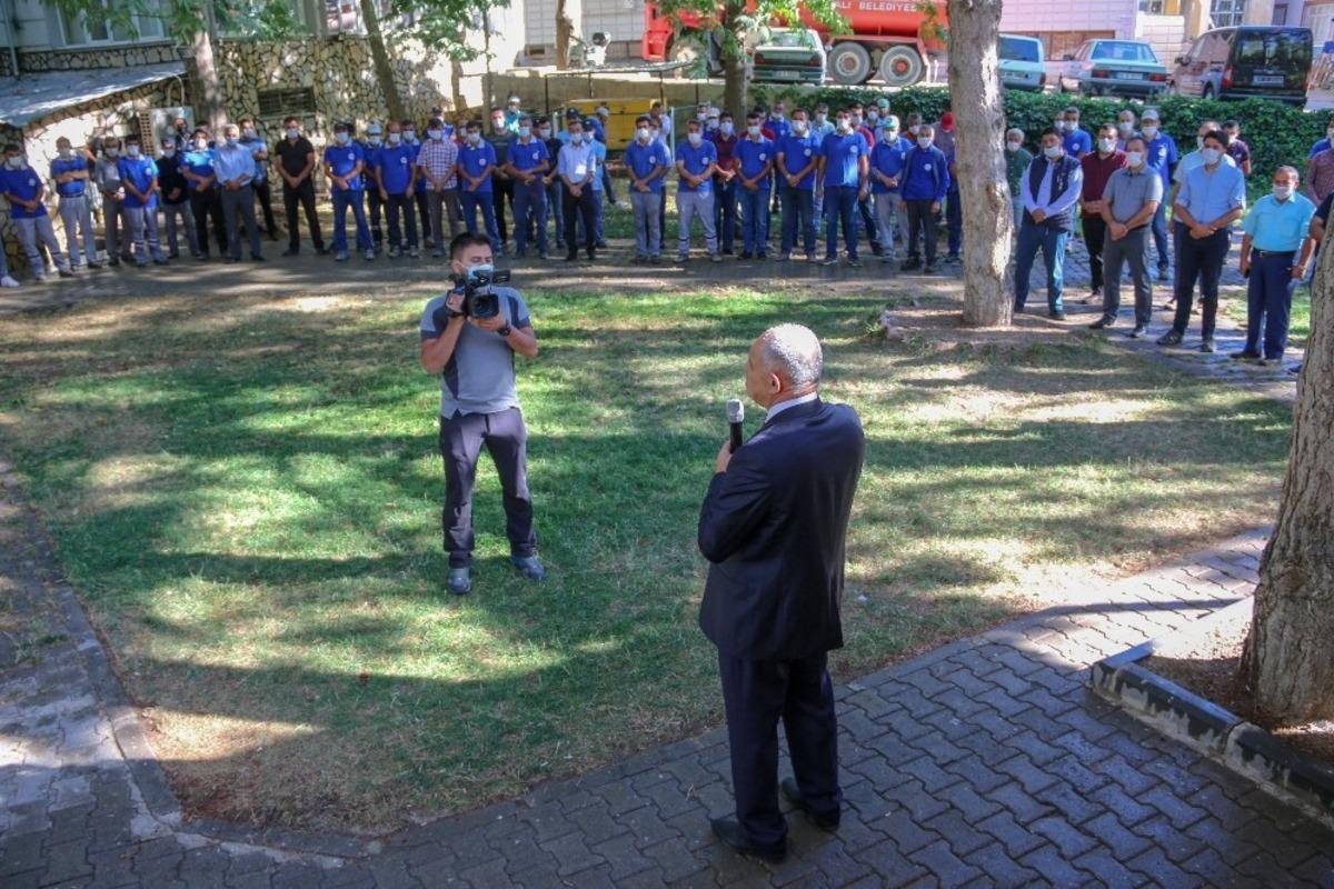 Başkan &Ouml;zt&uuml;rk personeliyle bayramlaştı