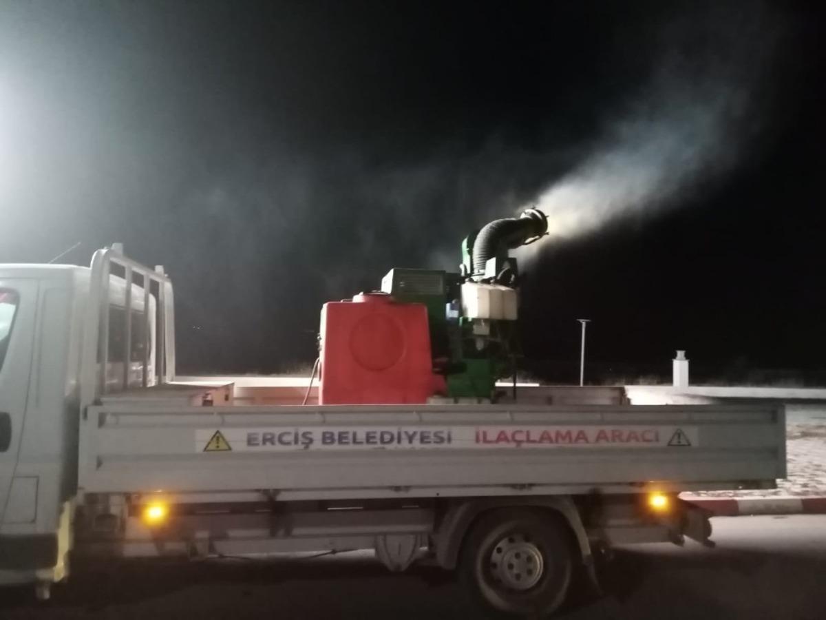 Erciş Belediyesinden sivrisinekle m&uuml;cadeleye &ccedil;alışması