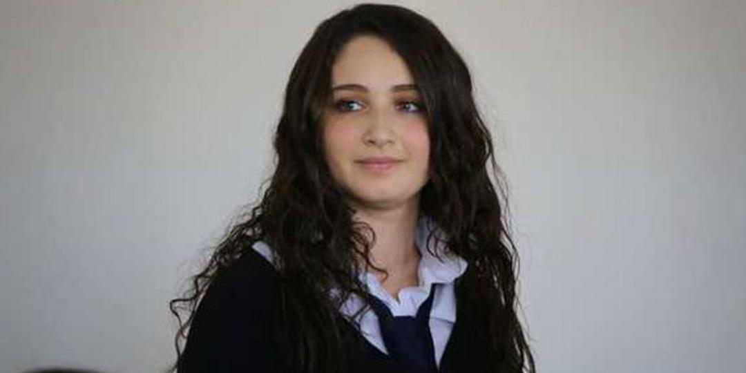 Kırgın &Ccedil;i&ccedil;ekler 47. B&ouml;l&uuml;m Fotoğrafları