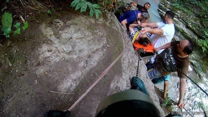 Kanyondaki doğa gezisinde kazayla bitti G2